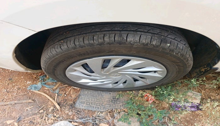 2019 Maruti Ertiga VXI SHVS, Petrol, Manual, 91,246 km, tyre