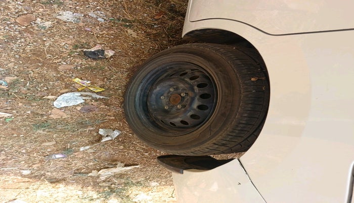 2019 Maruti Ertiga VXI SHVS, Petrol, Manual, 91,246 km, tyre