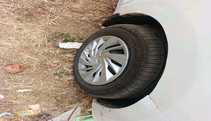 2019 Maruti Ertiga VXI SHVS, Petrol, Manual, 91,246 km, tyre