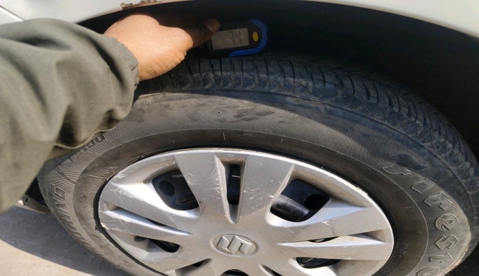 2012 Maruti Swift Dzire VXI, Petrol, Manual, 1,23,882 km, tyre