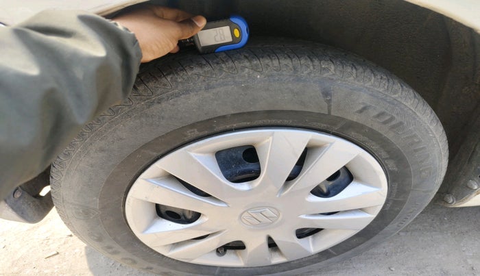 2012 Maruti Swift Dzire VXI, Petrol, Manual, 1,23,882 km, tyre