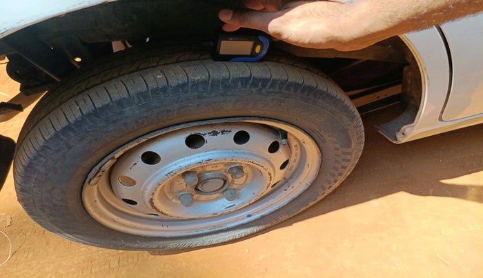 2016 Maruti Wagon R 1.0 LXI CNG, CNG, Manual, 1,52,950 km, tyre