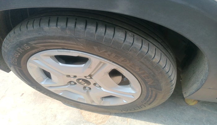 2020 KIA SONET HTX 1.0 IMT, Petrol, Manual, 96,435 km, tyre