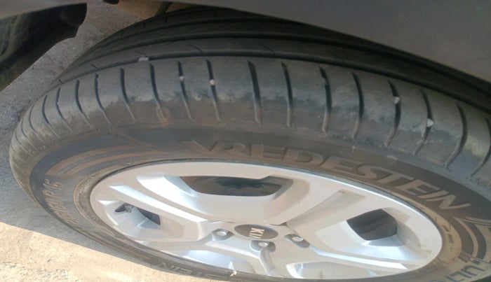 2020 KIA SONET HTX 1.0 IMT, Petrol, Manual, 96,435 km, tyre