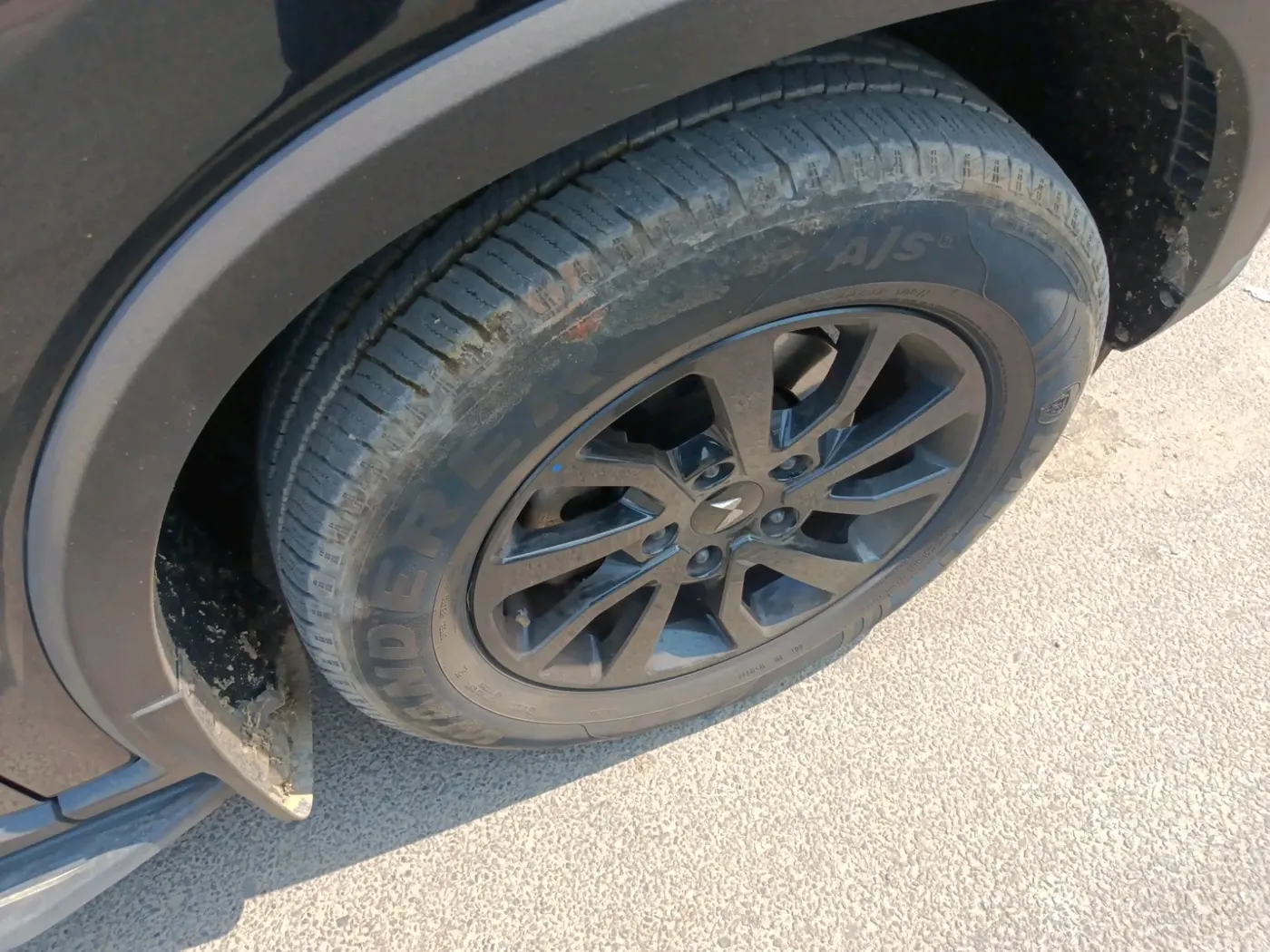 2025 Mahindra SCORPIO-N Z8 L DIESEL AT 2WD 7 STR, Diesel, Automatic, 19,069 km, tyre