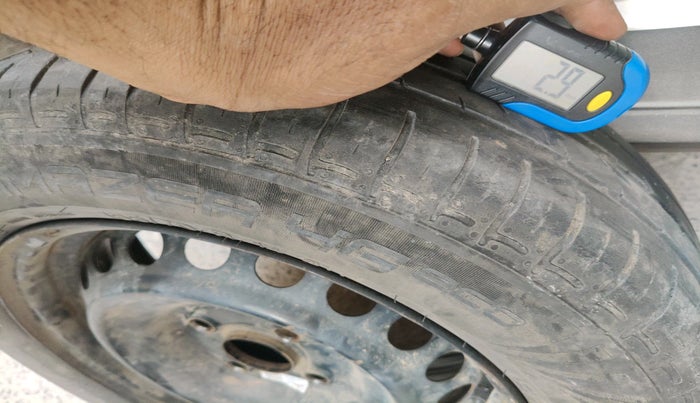 2021 Hyundai AURA S 1.2 CNG, CNG, Manual, 55,237 km, tyre