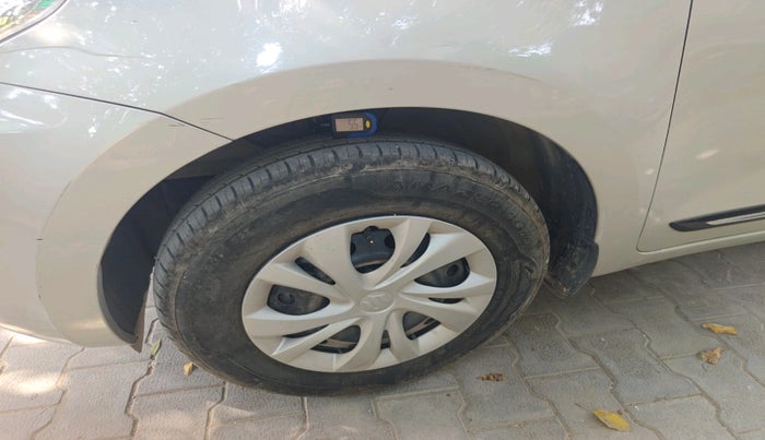 2022 Maruti Swift VXI, Petrol, Manual, 5,726 km, tyre