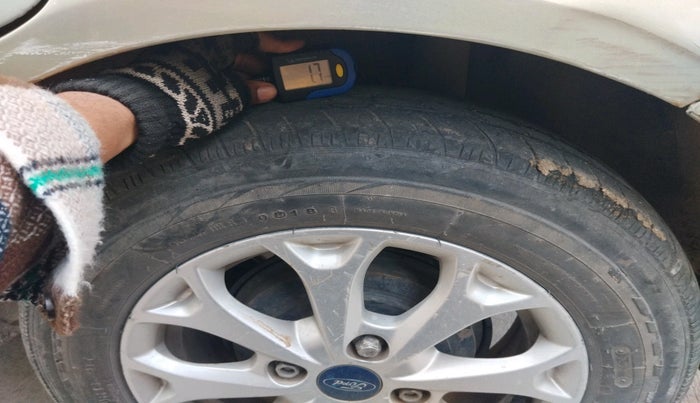 2014 Ford Figo TITANIUM 1.2 PETROL, Petrol, Manual, 82,368 km, tyre