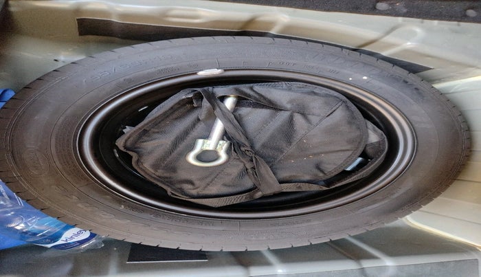 2023 Tata NEXON XMA SUNROOF PETROL, Petrol, Automatic, 17,708 km, tyre