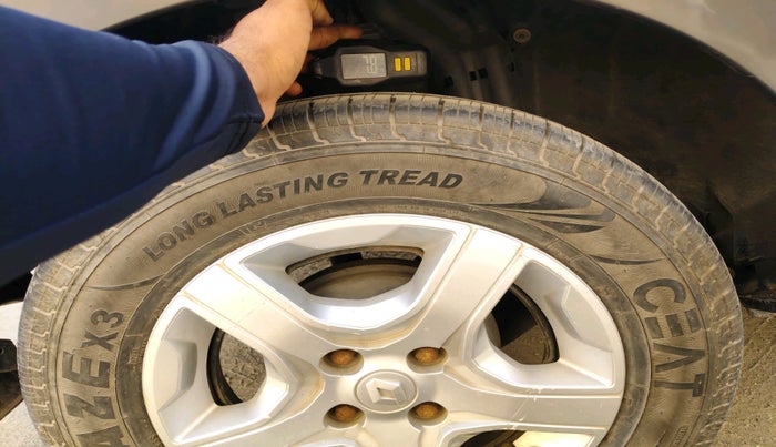 2019 Renault TRIBER RXZ, Petrol, Manual, 30,368 km, tyre