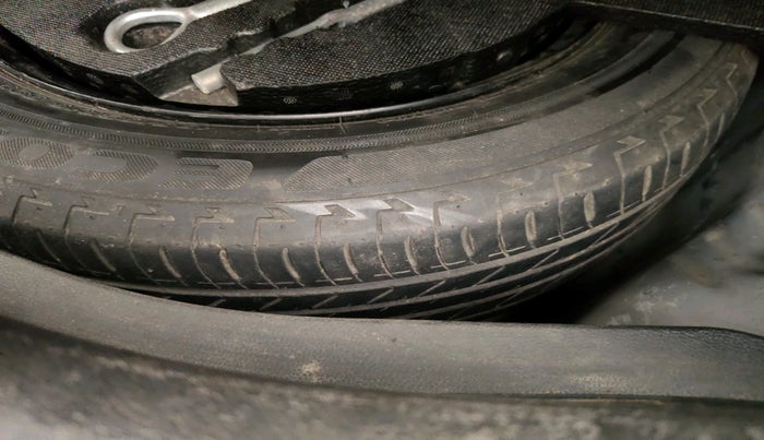 2017 Honda WR-V 1.5L I-DTEC VX MT, Diesel, Manual, 1,35,974 km, tyre