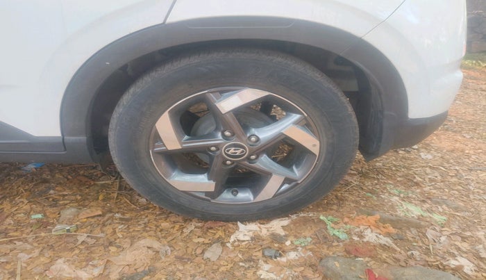 2021 Hyundai VENUE SX 1.0 TURBO IMT, Petrol, Manual, 33,001 km, tyre