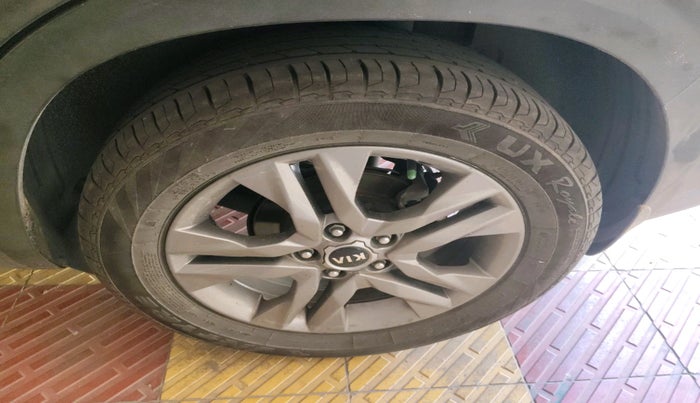 2019 KIA SELTOS HTX PLUS AT1.5 DIESEL, Diesel, Automatic, 1,28,263 km, tyre