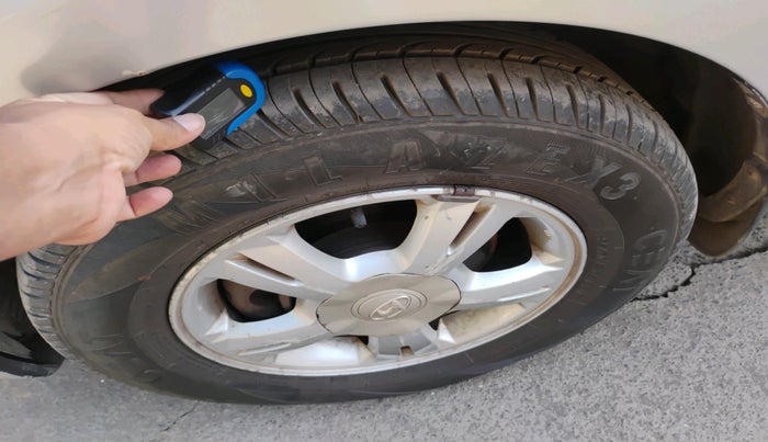 2012 Hyundai i20 ASTA 1.4 CRDI, Diesel, Manual, 1,25,565 km, tyre