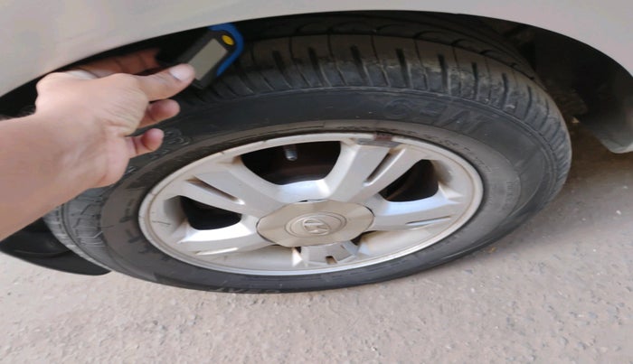 2012 Hyundai i20 ASTA 1.4 CRDI, Diesel, Manual, 1,25,565 km, tyre