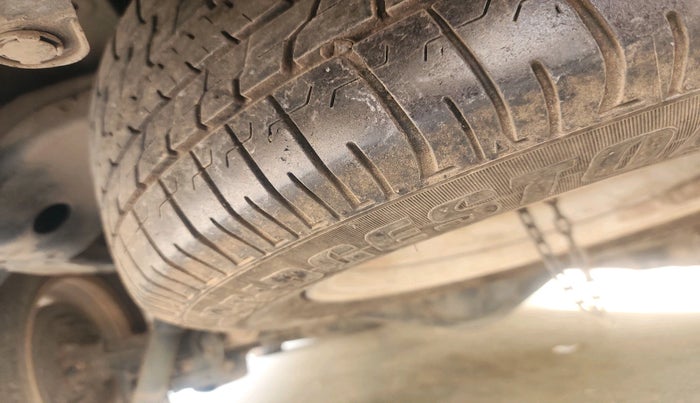 2019 Toyota Innova Crysta 2.4 VX 8 STR, Diesel, Manual, 1,47,192 km, tyre