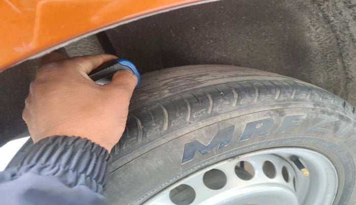 2017 Maruti Baleno SIGMA DIESEL 1.3, Diesel, Manual, 2,71,028 km, tyre