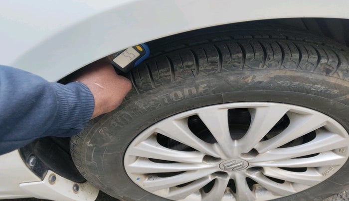 2015 Maruti Ciaz VDI+ SHVS, Diesel, Manual, 75,871 km, tyre