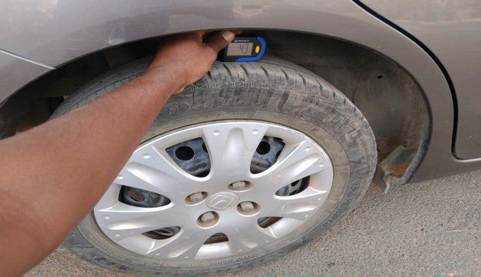 2017 Honda Amaze 1.2L I-VTEC S, Petrol, Manual, 75,839 km, tyre