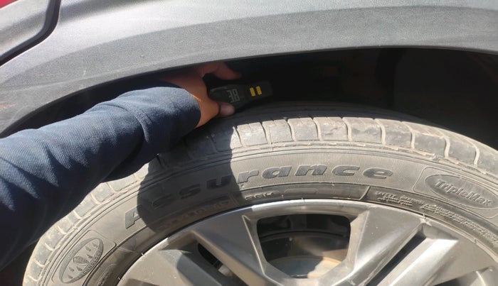 2019 KIA SELTOS HTX 1.5 PETROL, Petrol, Manual, 28,000 km, tyre