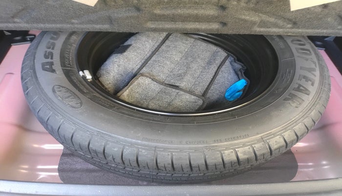 2019 KIA SELTOS HTX 1.5 PETROL, Petrol, Manual, 28,000 km, tyre