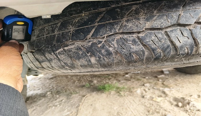 2015 Toyota Fortuner 3.0 4X2 AT, Diesel, Automatic, 1,24,828 km, tyre