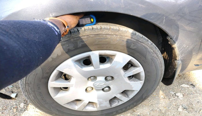 2014 Hyundai i20 MAGNA (O) 1.2, CNG, Manual, 1,19,800 km, tyre