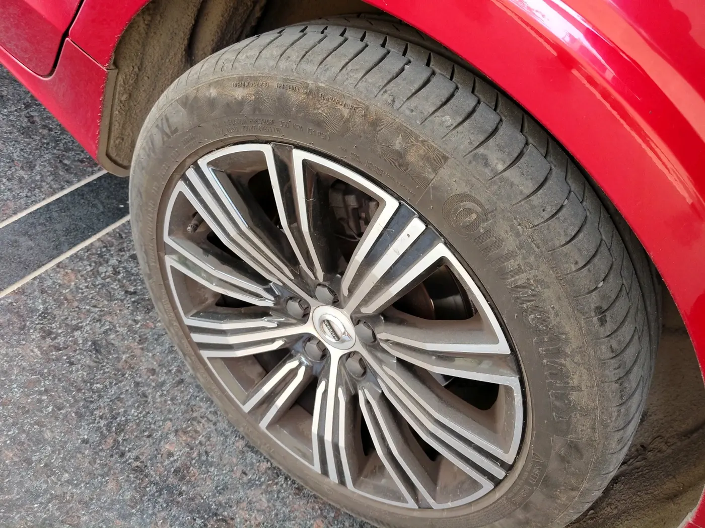 2021 Volvo S60 INSCRIPTION T4, Petrol, Automatic, 17,214 km, tyre