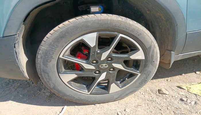 2021 Tata PUNCH CREATIVE  MT, Petrol, Manual, 64,167 km, tyre