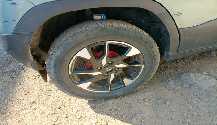 2021 Tata PUNCH CREATIVE  MT, Petrol, Manual, 64,167 km, tyre