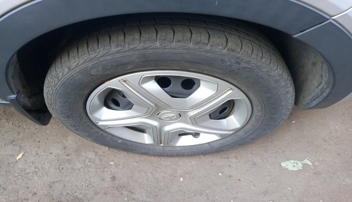 2019 Tata NEXON XMA PETROL, Petrol, Automatic, 25,614 km, tyre