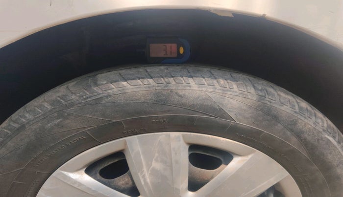 2012 Volkswagen Polo TRENDLINE 1.2L DIESEL, Diesel, Manual, 1,10,876 km, tyre