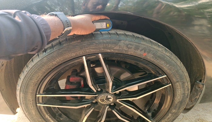 2019 Hyundai Verna 1.6 CRDI SX, Diesel, Manual, 50,612 km, tyre