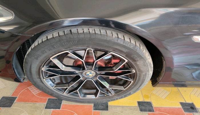 2014 BMW 5 Series 520D LUXURY LINE, Diesel, Automatic, 1,35,047 km, tyre