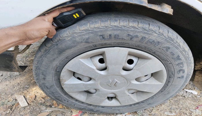 2023 Maruti Eeco 5 STR AC CNG, CNG, Manual, 55,368 km, tyre