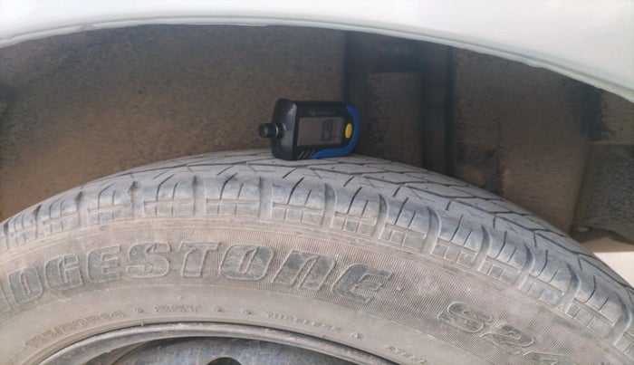 2016 Maruti Swift Dzire VXI, Petrol, Manual, 1,22,124 km, tyre