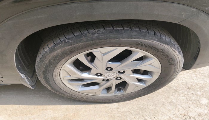 2020 Hyundai Creta SX 1.5 DIESEL, Diesel, Manual, 1,44,589 km, tyre