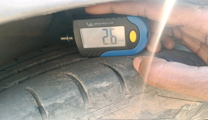 2015 Maruti Celerio VXI, Petrol, Manual, 1,63,641 km, tyre