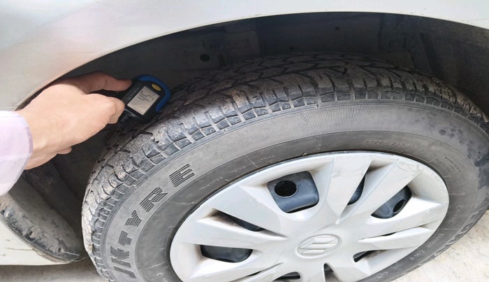 2013 Maruti Swift Dzire VXI, Petrol, Manual, 52,678 km, tyre