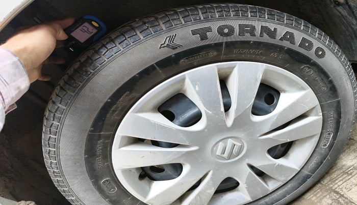 2013 Maruti Swift Dzire VXI, Petrol, Manual, 52,678 km, tyre