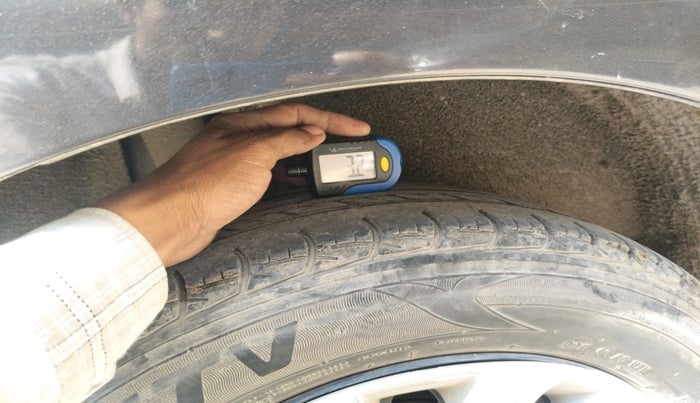 2017 Maruti Baleno DELTA PETROL 1.2, Petrol, Manual, 75,288 km, tyre