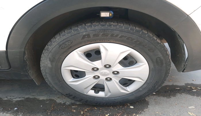 2017 Hyundai Creta E PLUS 1.4 DIESEL, Diesel, Manual, 60,265 km, tyre