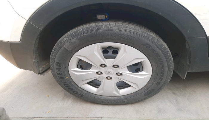 2017 Hyundai Creta E PLUS 1.4 DIESEL, Diesel, Manual, 60,265 km, tyre