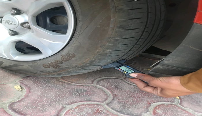 2016 Ford Ecosport AMBIENTE 1.5L DIESEL, Diesel, Manual, 1,41,540 km, tyre