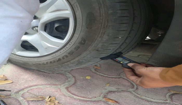 2016 Ford Ecosport AMBIENTE 1.5L DIESEL, Diesel, Manual, 1,41,540 km, tyre