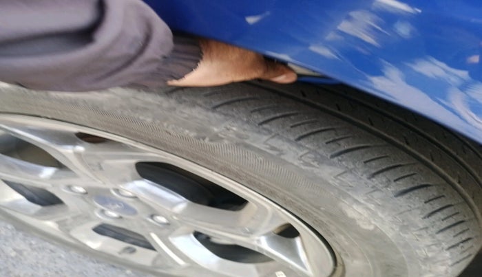 2018 Ford Ecosport TITANIUM 1.0L ECOBOOST SPORTS(SUNROOF), Petrol, Manual, 30,546 km, tyre