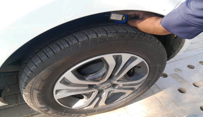 2023 Tata Tiago XT CNG, CNG, Manual, 1,28,264 km, tyre