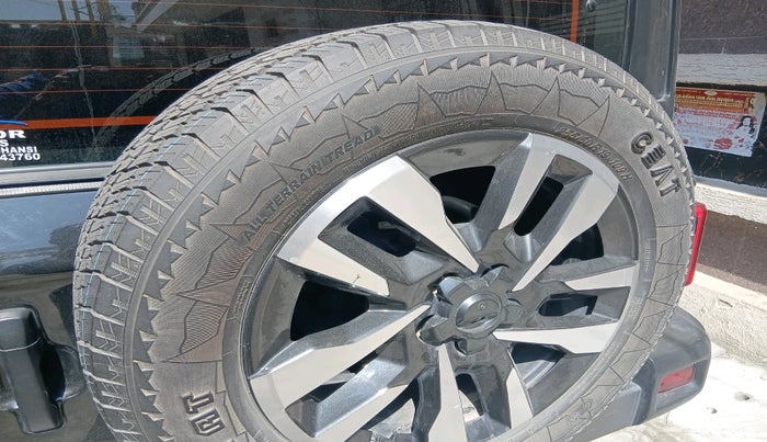 2024 Mahindra Thar Roxx  AX7 L Diesel MT 2WD, Diesel, Manual, 14,649 km, tyre