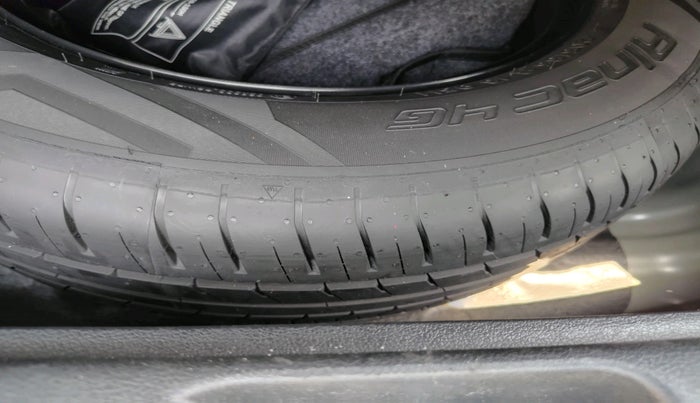 2023 Hyundai Creta SX (O) 1.5 Diesel AT Knight Edition, Diesel, Automatic, 61,658 km, tyre