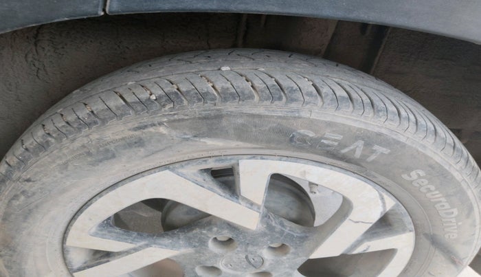 2023 Nissan MAGNITE XV MT, Petrol, Manual, 40,462 km, tyre